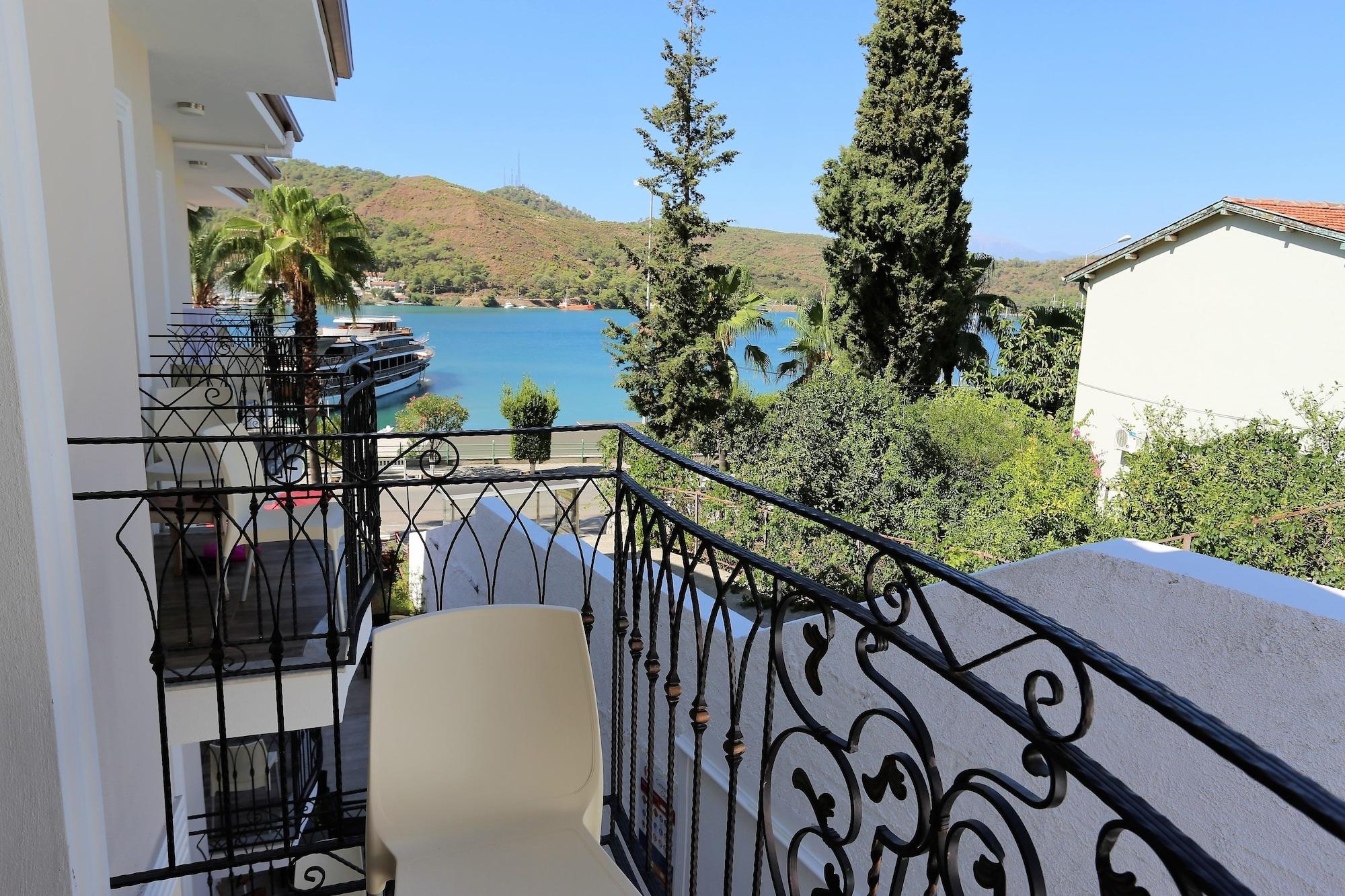 Hotel Q&s Cennet Life 3*